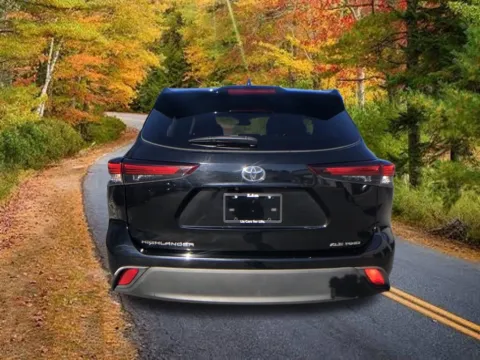 More photos of 2026 Toyota Highlander XLE at Lia Toyota of Colonie, NY