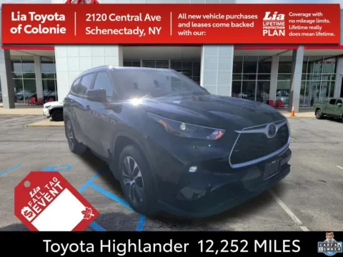Black 2026 Toyota Highlander XLE for sale in Schenectady, NY