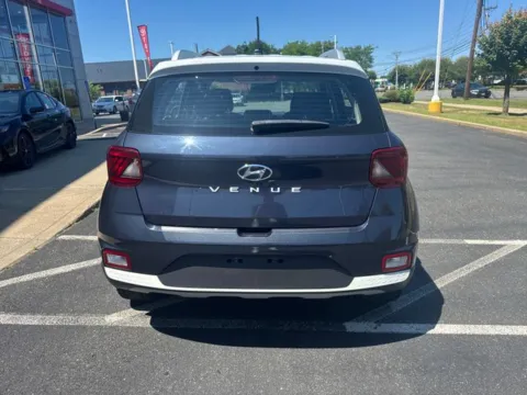 More photos of 2023 Hyundai Venue Limited at Lia Toyota of Northampton, MA