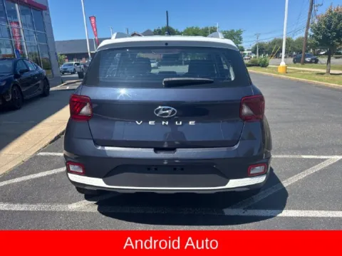 More photos of 2023 Hyundai Venue Limited at Lia Toyota of Northampton, MA