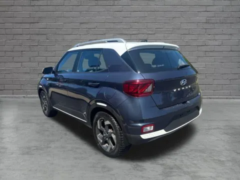 More photos of 2023 Hyundai Venue Limited at Lia Toyota of Northampton, MA