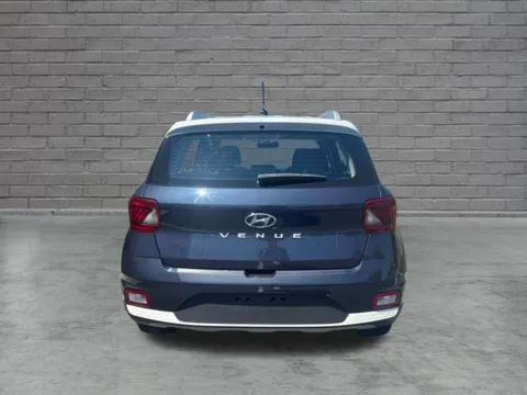 More photos of 2023 Hyundai Venue Limited at Lia Toyota of Northampton, MA
