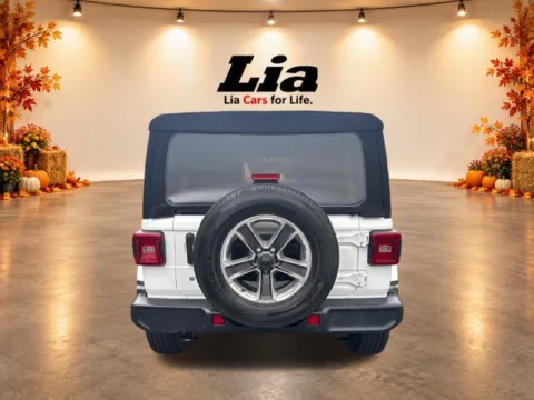 More photos of 2018 Jeep Wrangler Unlimited Sahara at Lia Toyota of Northampton, MA
