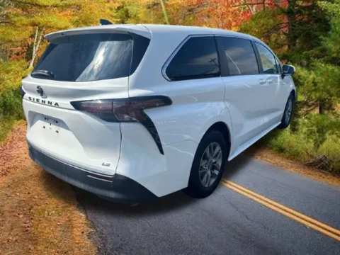Another view of 2025 Toyota Sienna LE for sale in Northampton, MA at Lia Toyota of Northampton