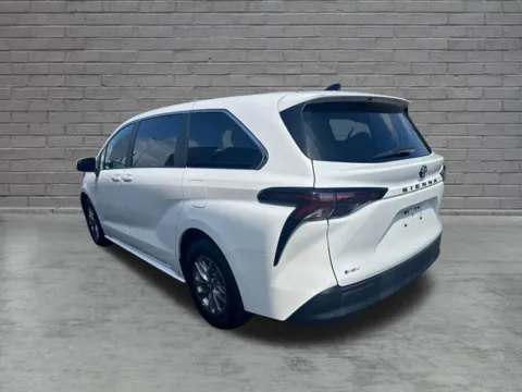 More photos of 2025 Toyota Sienna LE at Lia Toyota of Northampton, MA