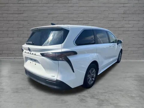 Another view of 2025 Toyota Sienna LE for sale in Northampton, MA at Lia Toyota of Northampton