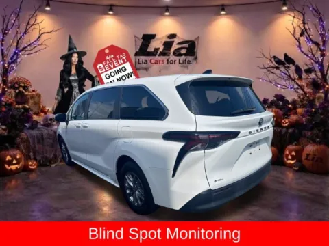 More photos of 2025 Toyota Sienna LE at Lia Toyota of Northampton, MA