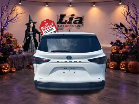 More photos of 2025 Toyota Sienna LE at Lia Toyota of Northampton, MA