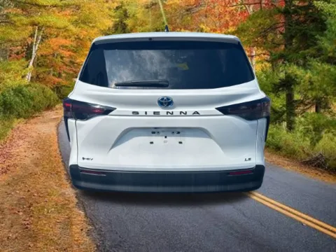 More photos of 2025 Toyota Sienna LE at Lia Toyota of Northampton, MA