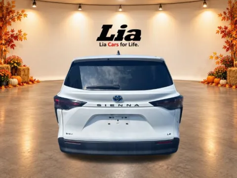 More photos of 2025 Toyota Sienna LE at Lia Toyota of Northampton, MA