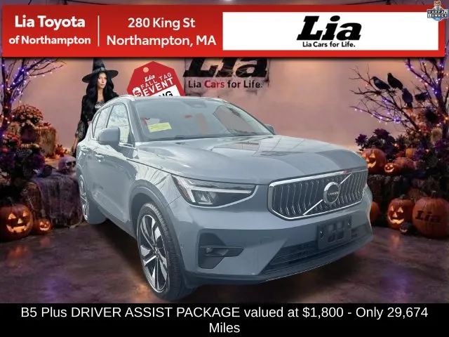 2023 Volvo XC40