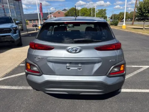 More photos of 2021 Hyundai Kona SE at Lia Toyota of Northampton, MA