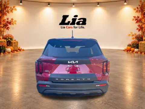 More photos of 2022 Kia Sorento LX at Lia Toyota of Northampton, MA