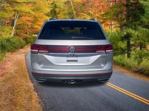 More photos of 2025 Volkswagen Atlas 2.0T SE w/Technology at Lia Toyota of Northampton, MA