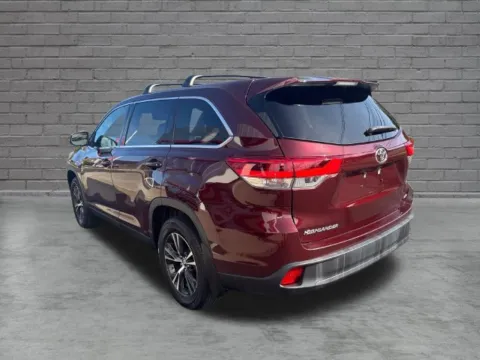 More photos of 2019 Toyota Highlander LE at Lia Toyota of Northampton, MA
