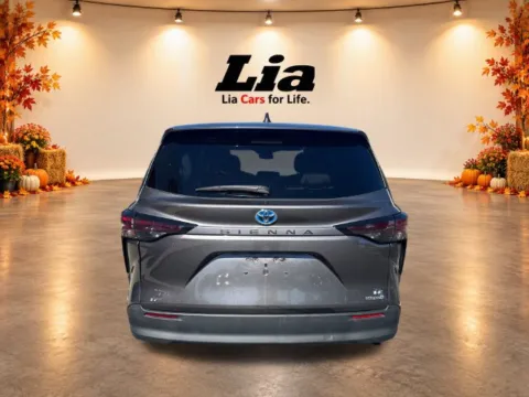 More photos of 2023 Toyota Sienna LE at Lia Toyota of Northampton, MA