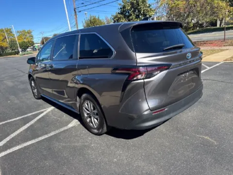 More photos of 2023 Toyota Sienna LE at Lia Toyota of Northampton, MA