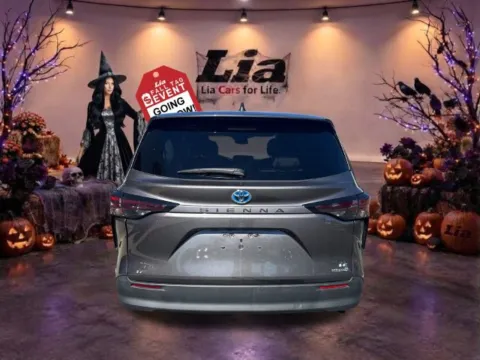 More photos of 2023 Toyota Sienna LE at Lia Toyota of Northampton, MA