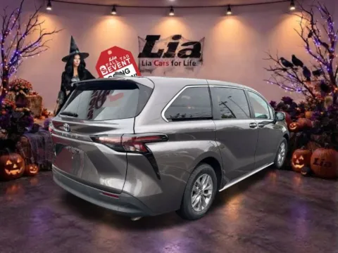 Another view of 2023 Toyota Sienna LE for sale in Northampton, MA at Lia Toyota of Northampton