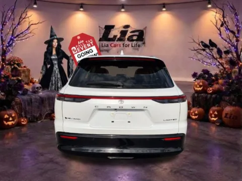 More photos of 2025 Toyota Crown Signia Limited at Lia Toyota of Northampton, MA