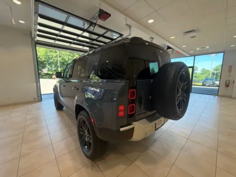 Another view of 2022 Land Rover Defender 110 SE for sale in Blauvelt, NY at Lia Toyota of Rockland