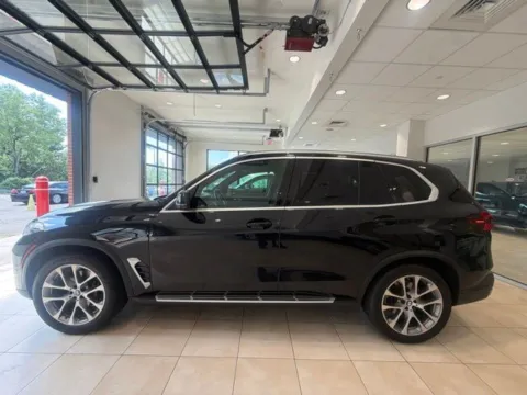 Another view of 2024 BMW X5 xDrive40i for sale in Blauvelt, NY at Lia Toyota of Rockland