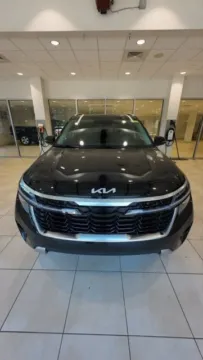 Photos of 2024 Kia Seltos EX for sale in Blauvelt, NY at Lia Toyota of Rockland