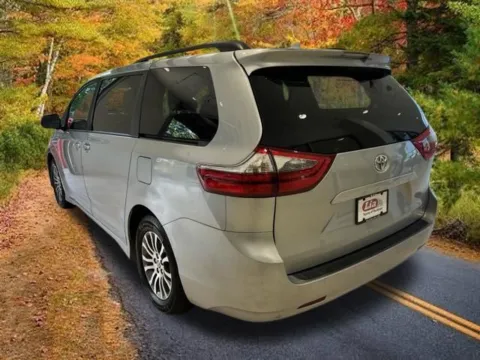 More photos of 2020 Toyota Sienna XLE at Lia Toyota of Rockland, NY