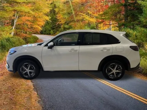 Photos of 2024 Honda HR-V EX-L for sale in Blauvelt, NY at Lia Toyota of Rockland
