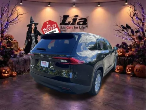 More photos of 2024 Toyota Grand Highlander XLE at Lia Toyota of Rockland, NY
