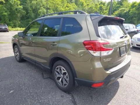 More photos of 2024 Subaru Forester Premium at Lia Toyota of Wilbraham, MA