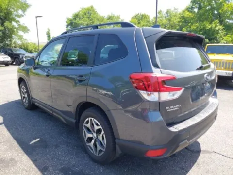 More photos of 2021 Subaru Forester Premium at Lia Toyota of Wilbraham, MA