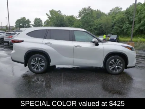 Photos of 2024 Toyota Highlander XLE for sale in Wilbraham, MA at Lia Toyota of Wilbraham