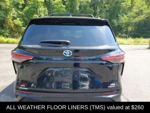 More photos of 2024 Toyota Sienna XSE at Lia Toyota of Wilbraham, MA