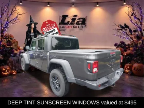 More photos of 2021 Jeep Gladiator Sport at Lia Toyota of Wilbraham, MA