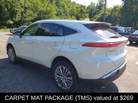 More photos of 2021 Toyota Venza XLE at Lia Toyota of Wilbraham, MA