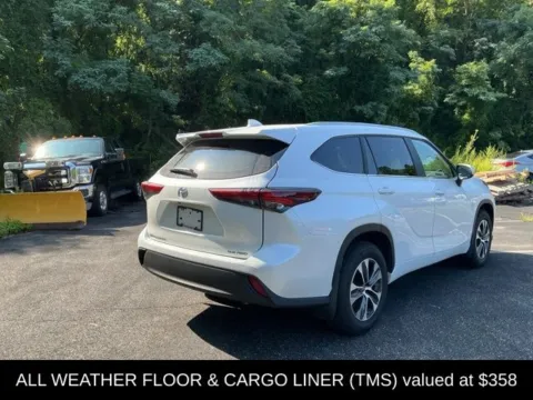 Another view of 2024 Toyota Highlander XLE for sale in Wilbraham, MA at Lia Toyota of Wilbraham