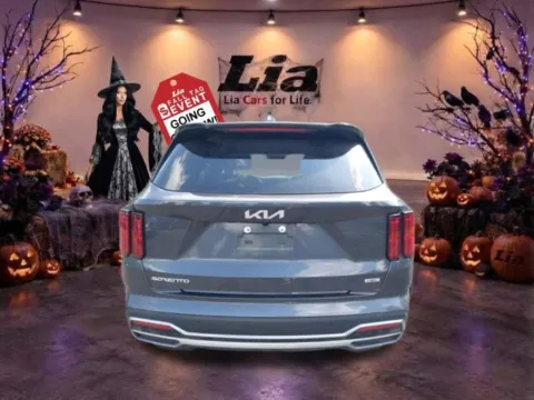 More photos of 2023 Kia Sorento Hybrid SX Prestige at Lia Toyota of Wilbraham, MA