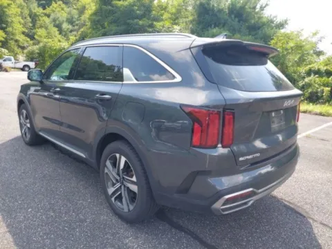 More photos of 2023 Kia Sorento Hybrid SX Prestige at Lia Toyota of Wilbraham, MA