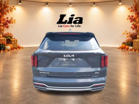 More photos of 2023 Kia Sorento Hybrid SX Prestige at Lia Toyota of Wilbraham, MA