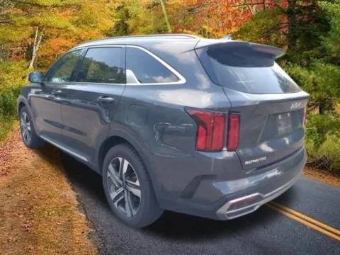 More photos of 2023 Kia Sorento Hybrid SX Prestige at Lia Toyota of Wilbraham, MA