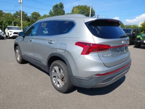 More photos of 2023 Hyundai Santa Fe SEL at Lia Toyota of Wilbraham, MA