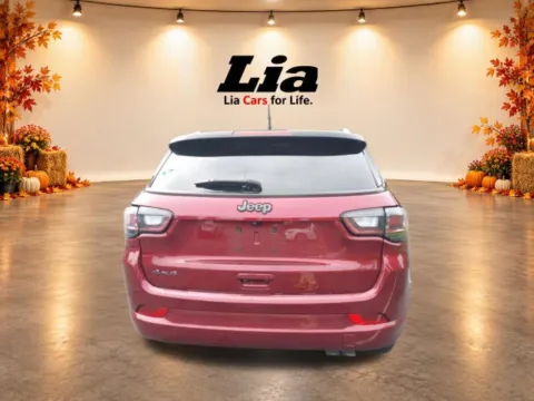 More photos of 2022 Jeep Compass Limited at Lia Toyota of Wilbraham, MA