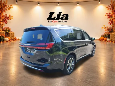 Another view of 2022 Chrysler Pacifica Pinnacle for sale in Wilbraham, MA at Lia Toyota of Wilbraham