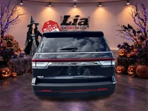 More photos of 2023 Lincoln Navigator L Reserve at Lia Toyota of Wilbraham, MA