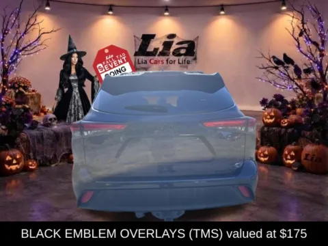 More photos of 2021 Toyota Highlander XLE at Lia Toyota of Wilbraham, MA