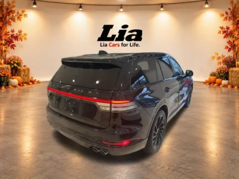 More photos of 2025 Lincoln Aviator Reserve at Lia Toyota of Wilbraham, MA