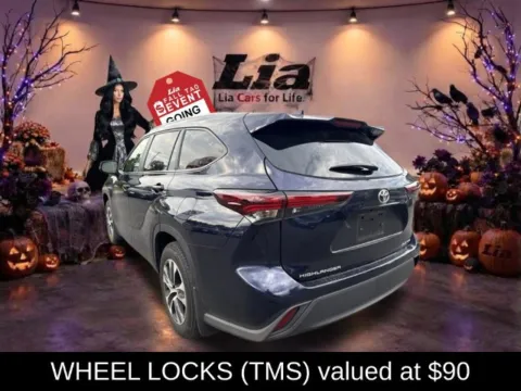 More photos of 2025 Toyota Highlander XLE at Lia Toyota of Wilbraham, MA