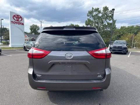 More photos of 2019 Toyota Sienna LE at Lia Toyota of Wilbraham, MA