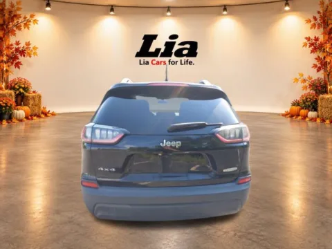 More photos of 2019 Jeep Cherokee Latitude Plus at Lia Toyota of Wilbraham, MA